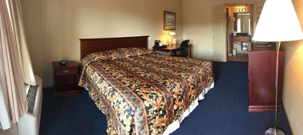 Newbury Inn Brookfield Ngoại thất bức ảnh
