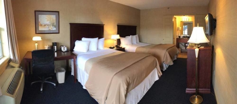 Newbury Inn Brookfield Ngoại thất bức ảnh
